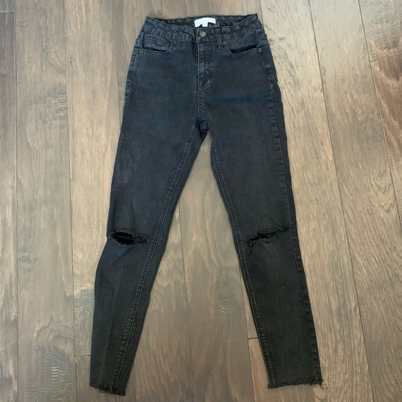 Harper Heritage Women’s Black Ripped Skinny Jeans - Picture 2 of 5